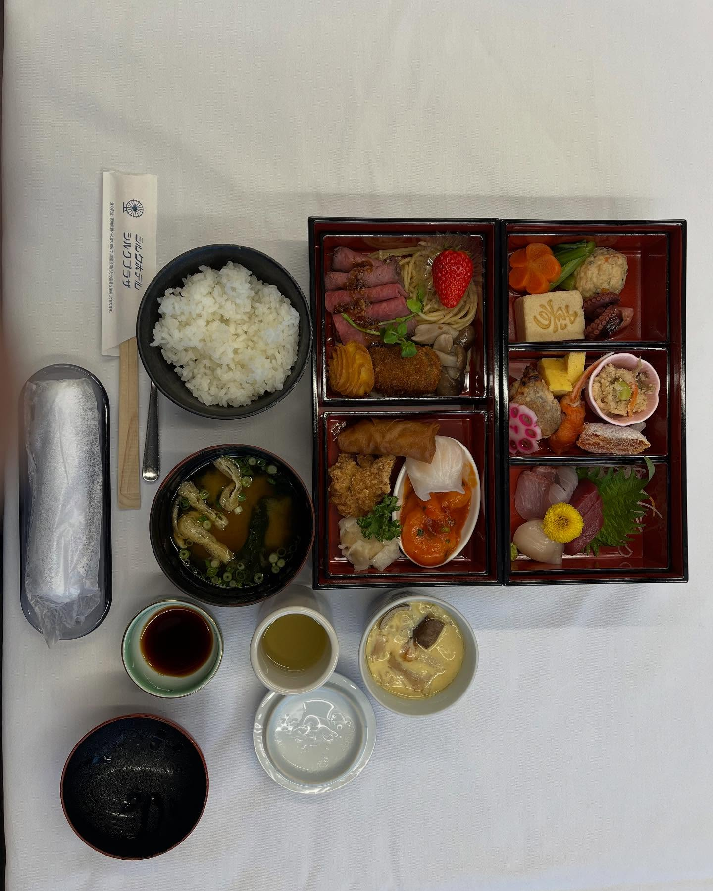 本日は楊名時太極拳の皆さんとの新年会でした♪